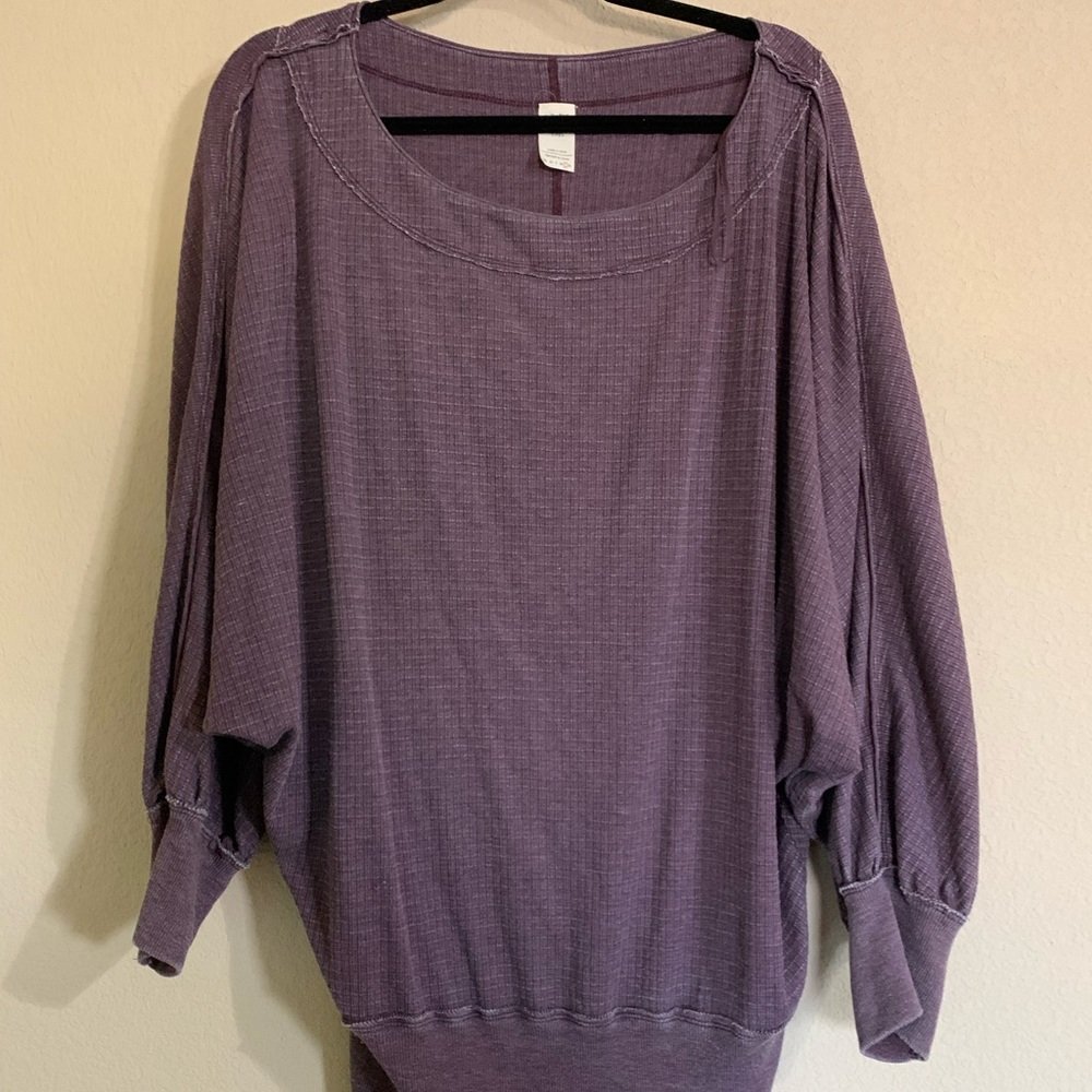 We are free long sleeve top